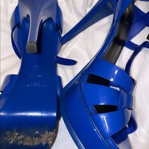 Yves Saint Laurent tribute heels